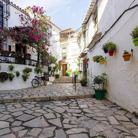 Old Town With A Sea View Os *